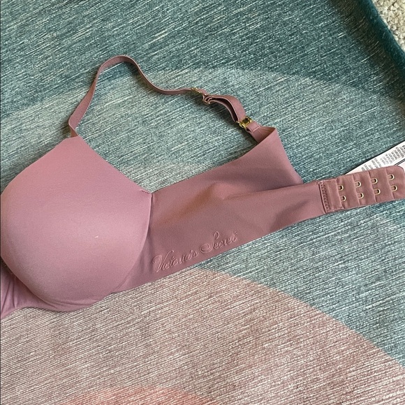 Victoria's Secret Mauve Smooth Contour Bra - Picture 2 of 10